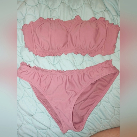 Two size small bikinis - Picture 4 of 5